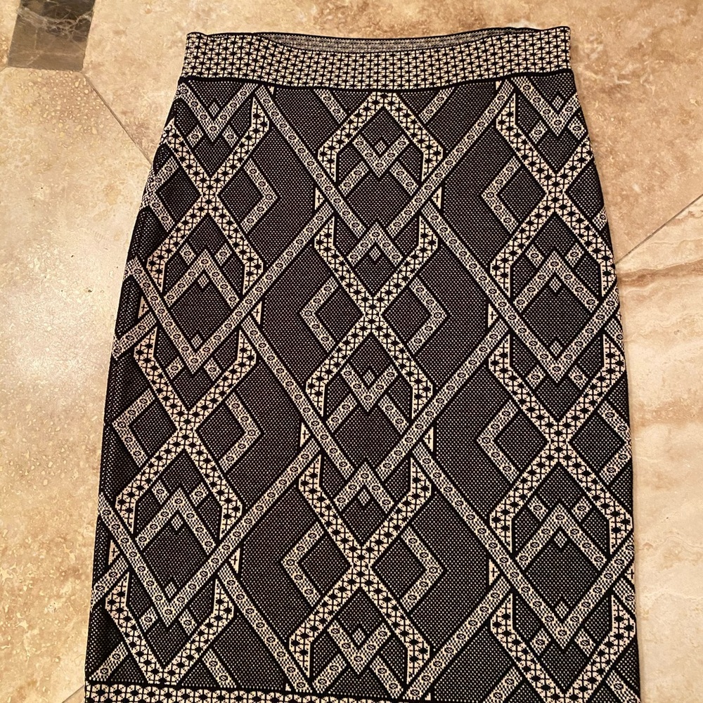 BCBG black printed skirt